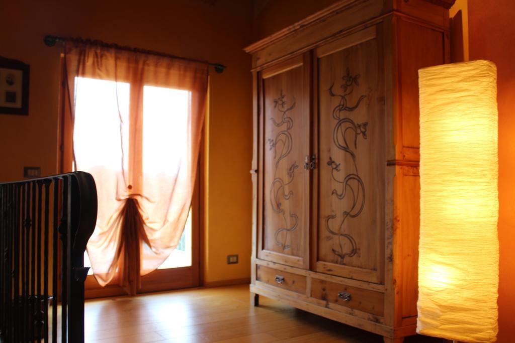 Holiday Home Ca' Del Cinema 몸베르첼리 외부 사진