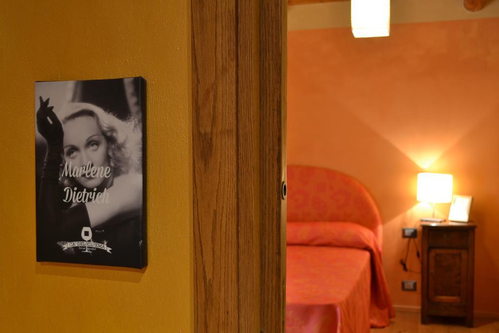 Holiday Home Ca' Del Cinema 몸베르첼리 객실 사진